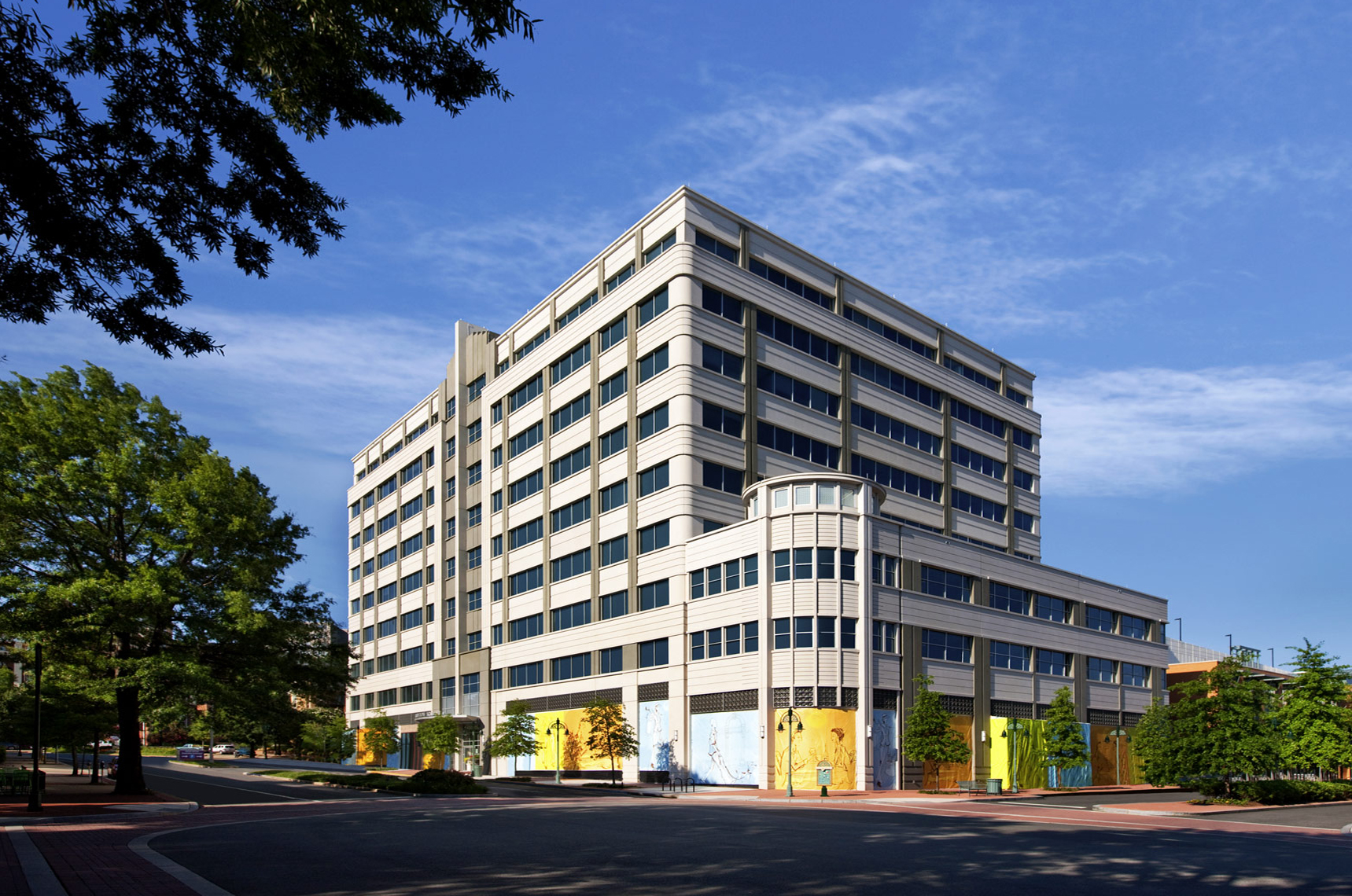 Architectural photograph of an office building in N. Virginia