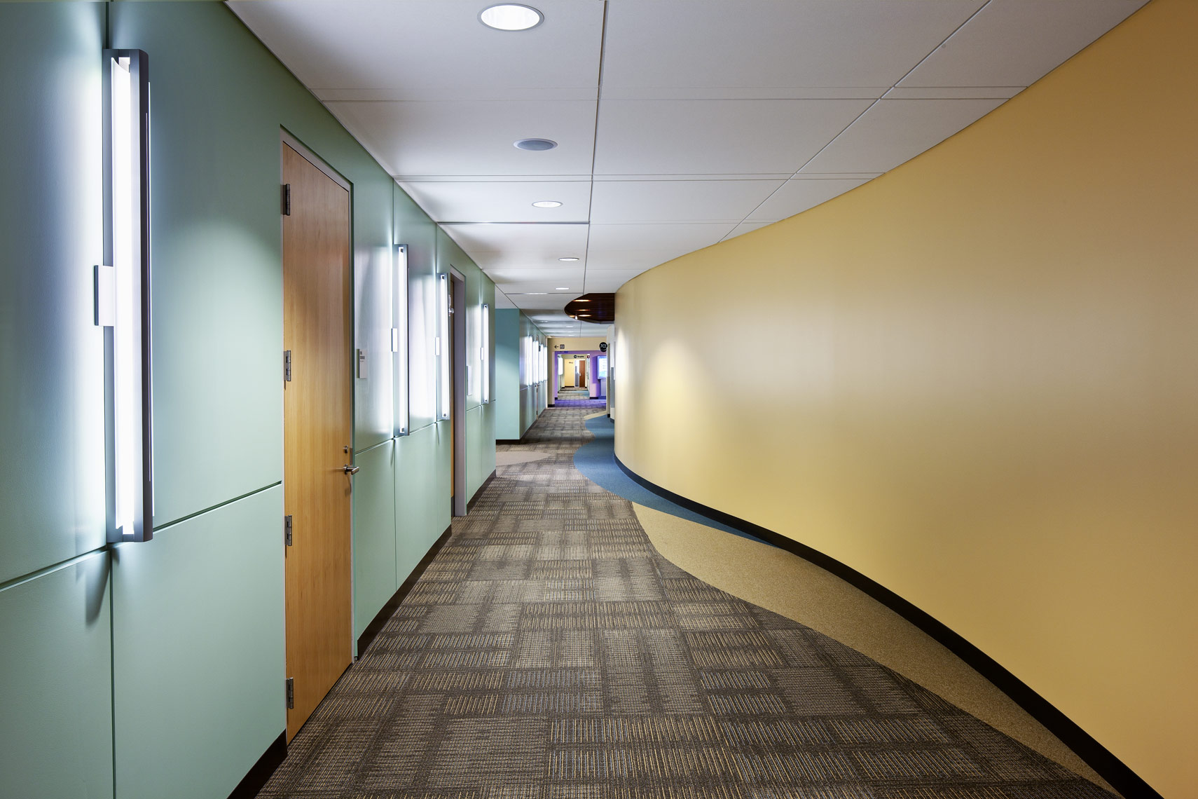 Architectural photograph of a health care facility interior by Dan Poyourow