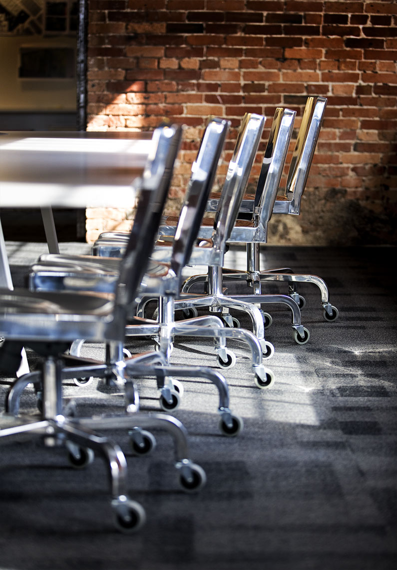architectural photograph of office chairs by Dan Poyourow