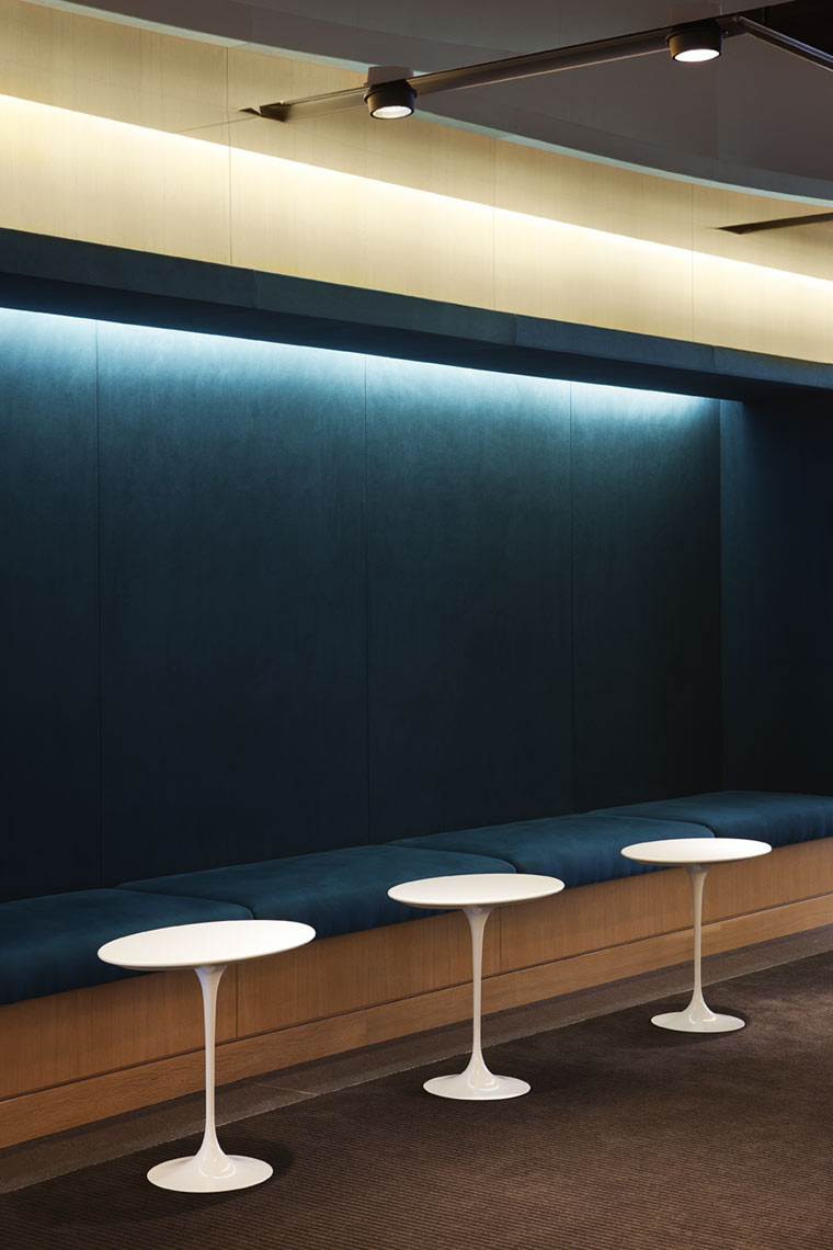 architectural photograph of an office building lunchroom sitting area