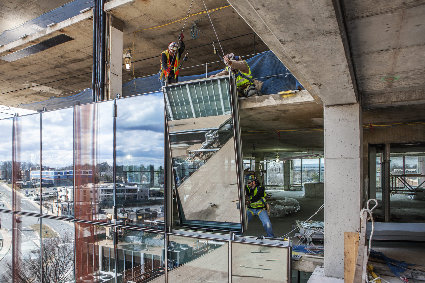 Construction photograph of windowwall installation